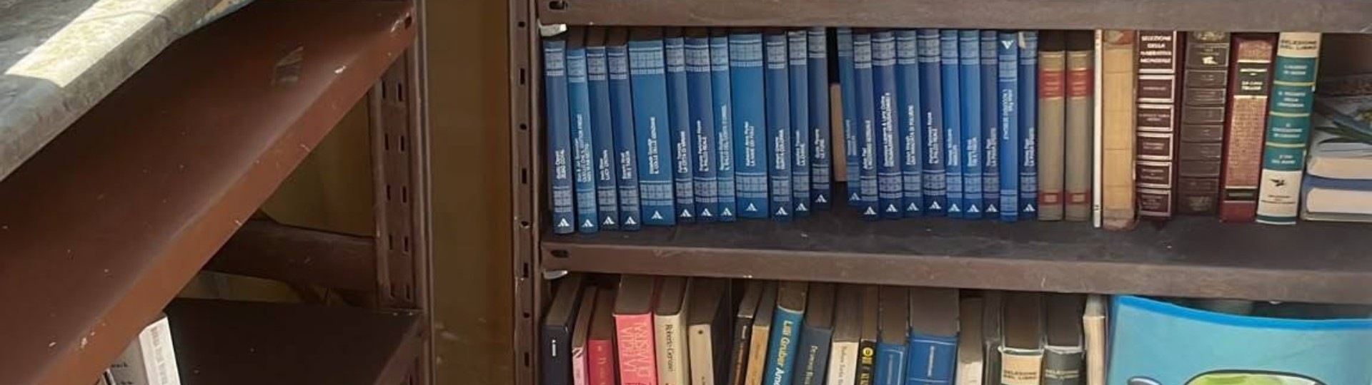 IL BIBLIOCHIOSCO RIAPRE!