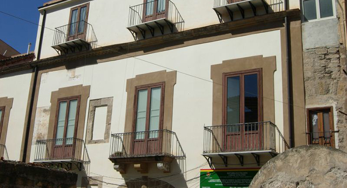 Biblioteca di Palazzo Tarallo: avviso agli utenti